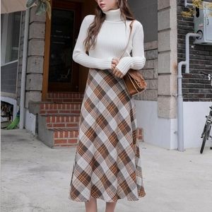 Women's Plaid Midi Skirt